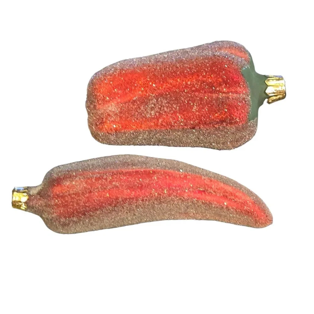 Pier 1 VTG Set of 2 Glittery Sugar Frosted Glass Red Pepper Christmas Ornaments‎